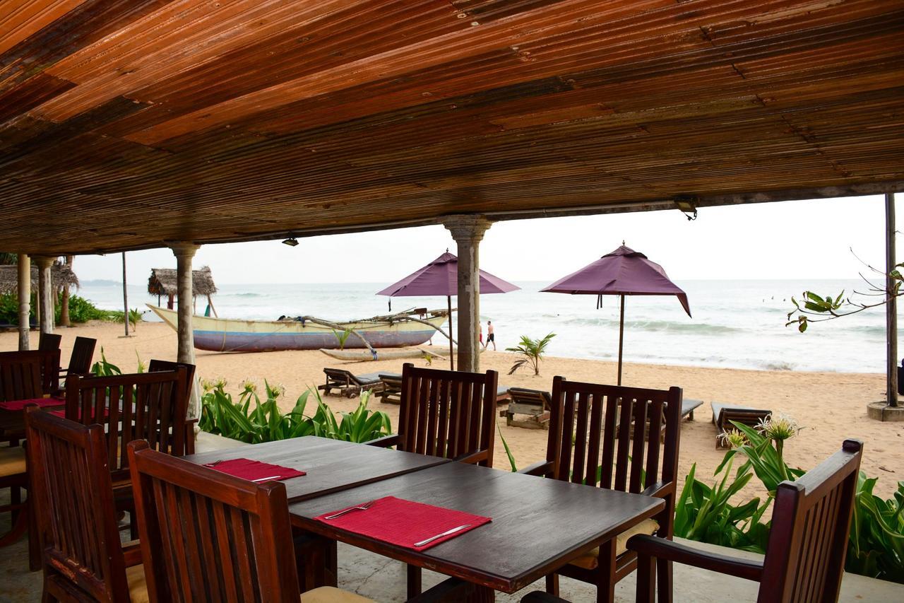 Ranmal Beach Hotel Hikkaduwa Exteriör bild