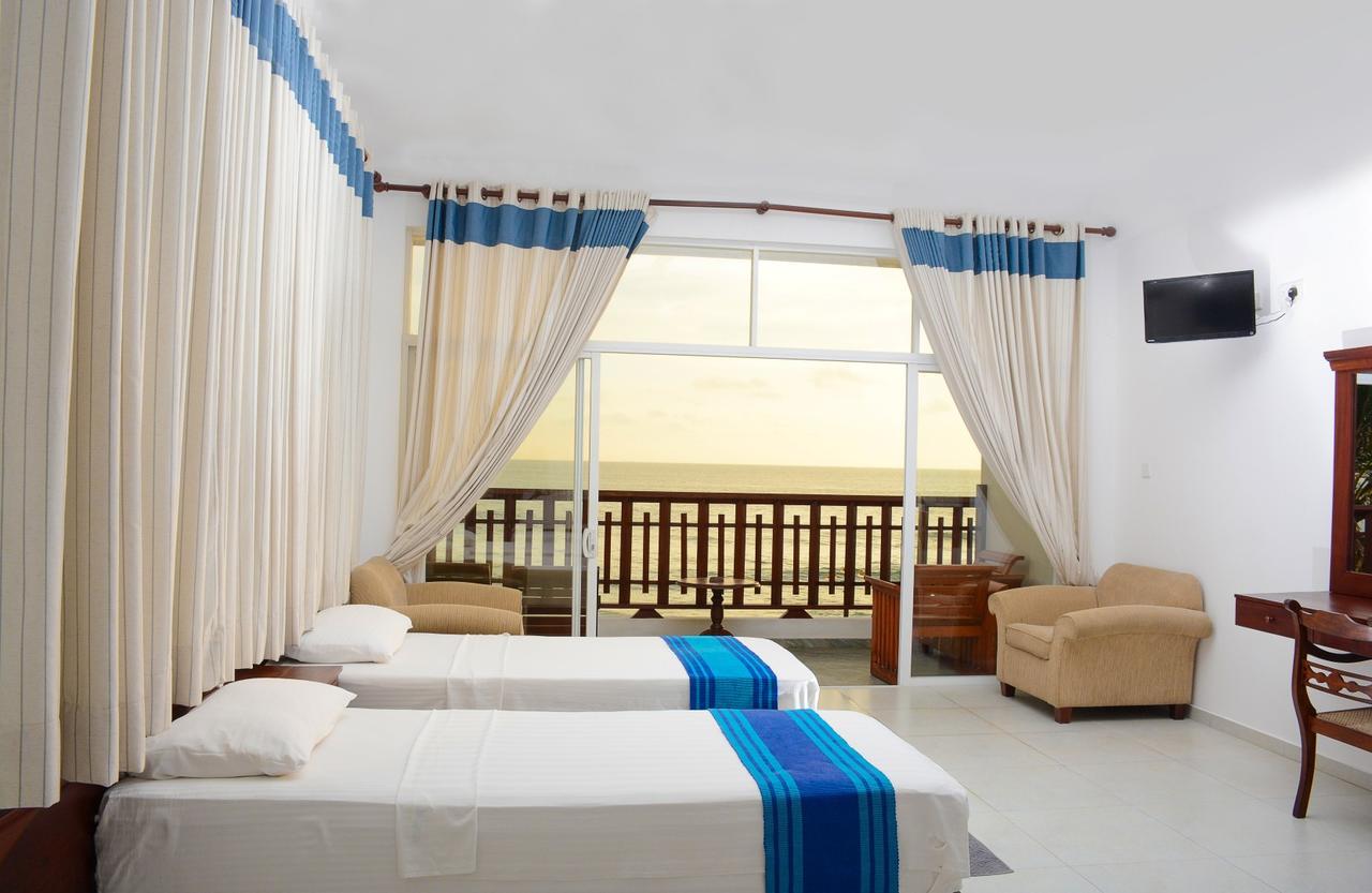 Ranmal Beach Hotel Hikkaduwa Exteriör bild