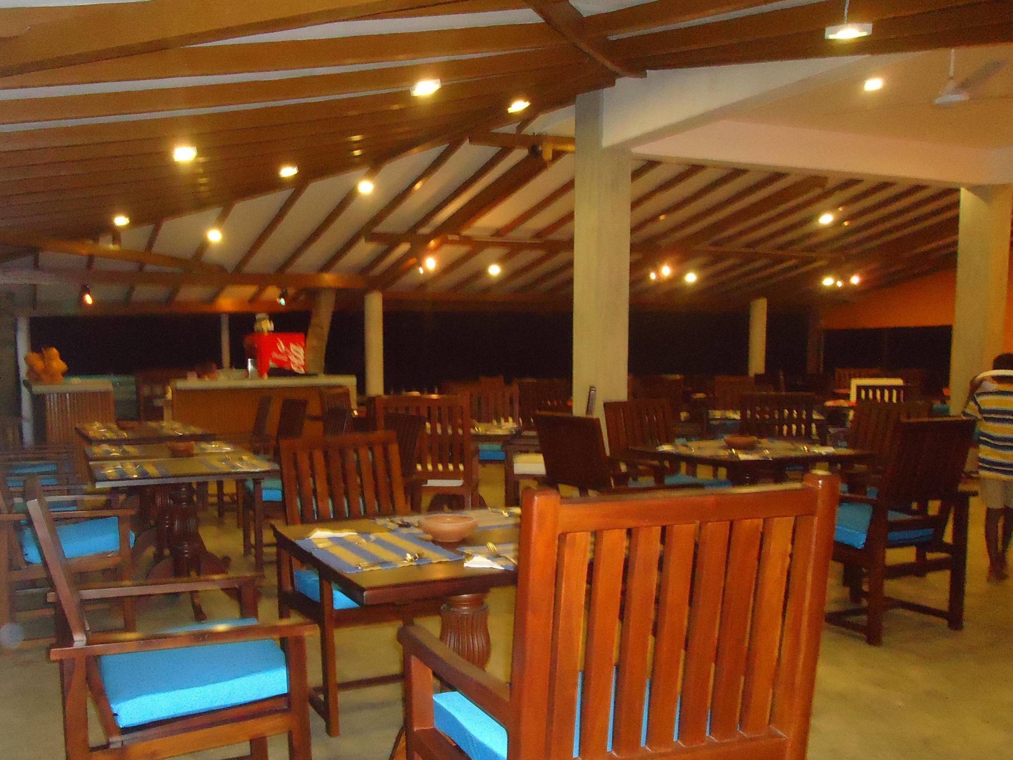 Ranmal Beach Hotel Hikkaduwa Exteriör bild