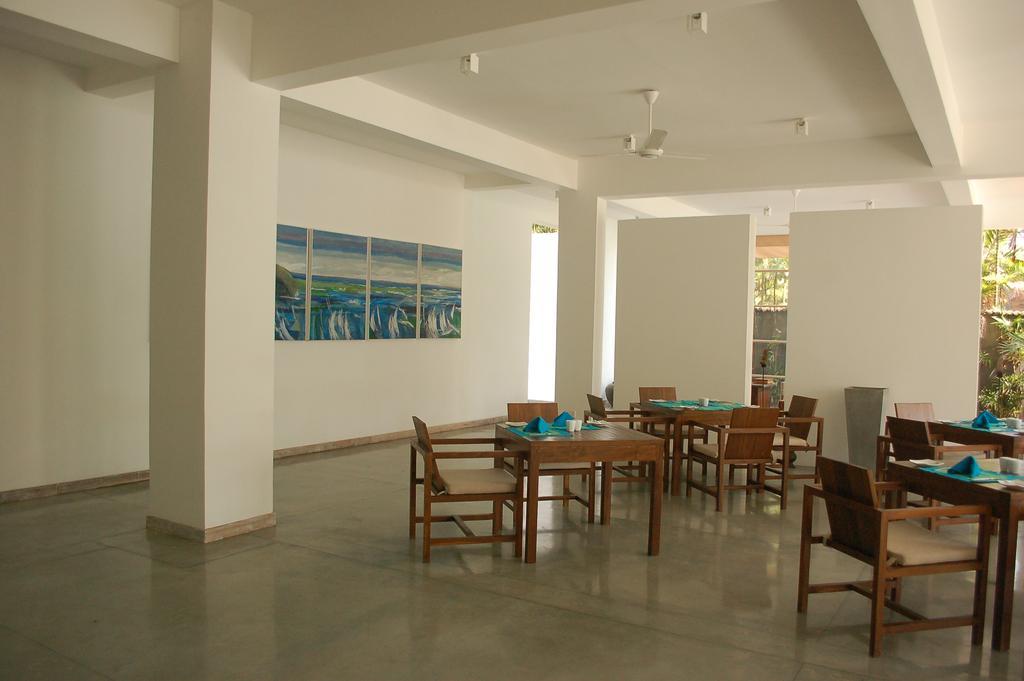 Ranmal Beach Hotel Hikkaduwa Exteriör bild